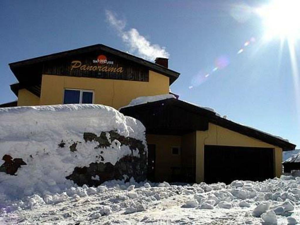 Ski House Panorama 호텔 구다우리 외부 사진